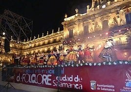 Danzas del Festival de Folclore del pasado año en la Plaza Mayor.