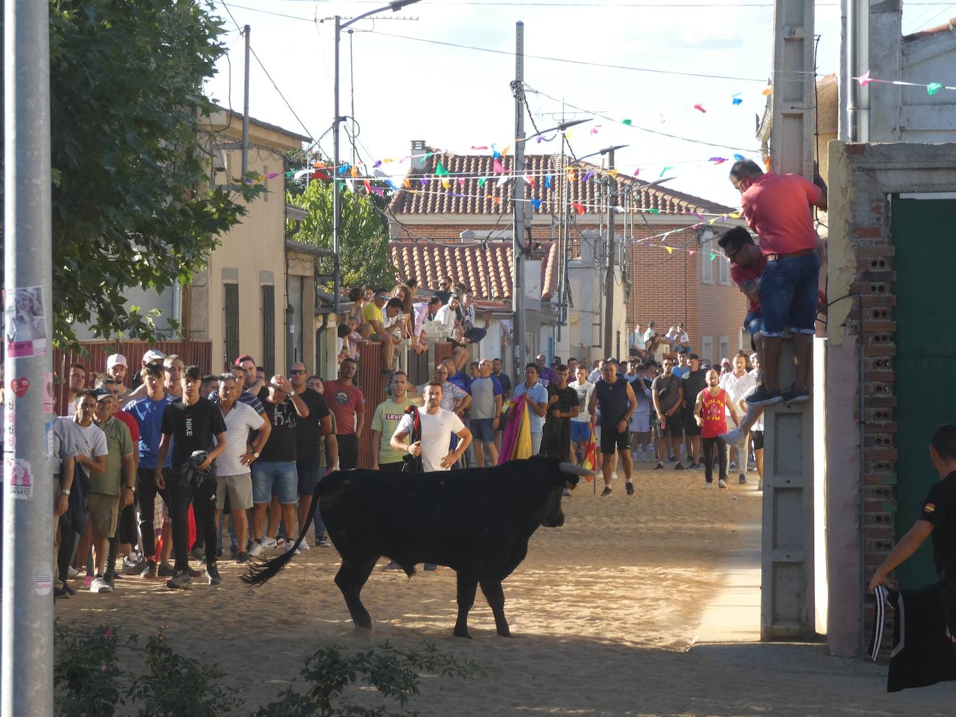 Multitudinario segundo encierro en Villaflores