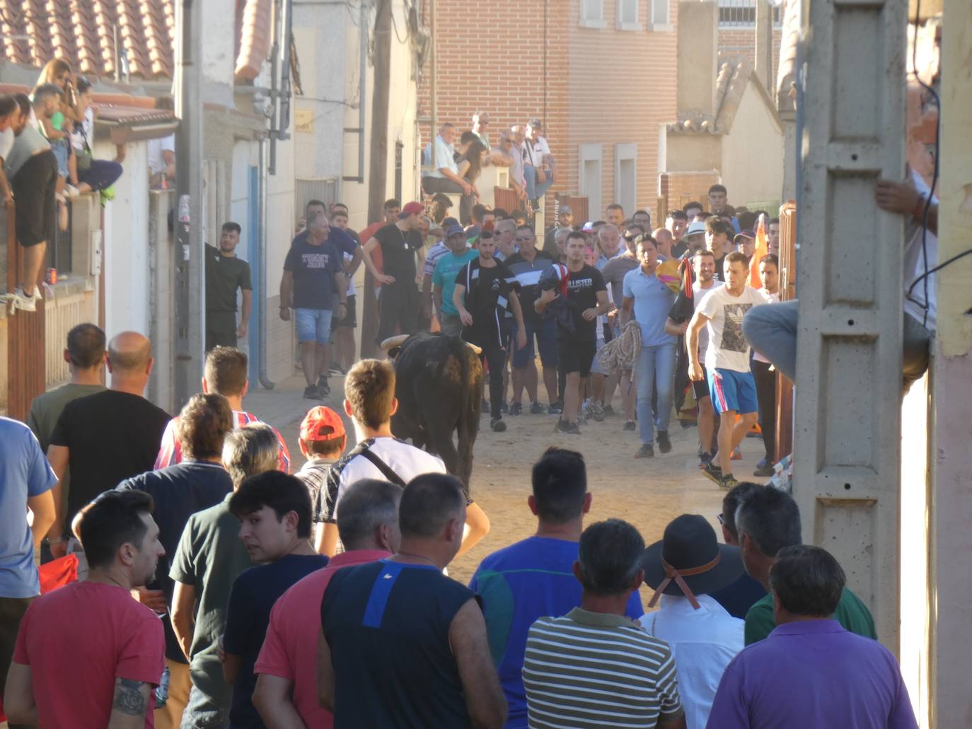 Multitudinario segundo encierro en Villaflores