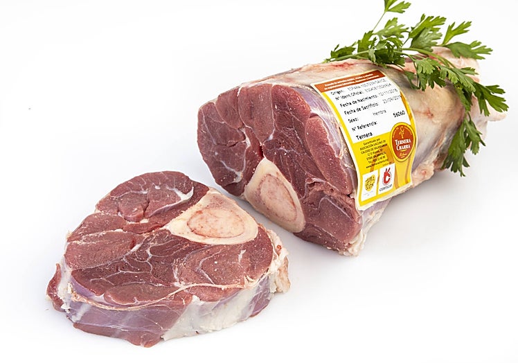 Una pieza de osobuco de ternera.