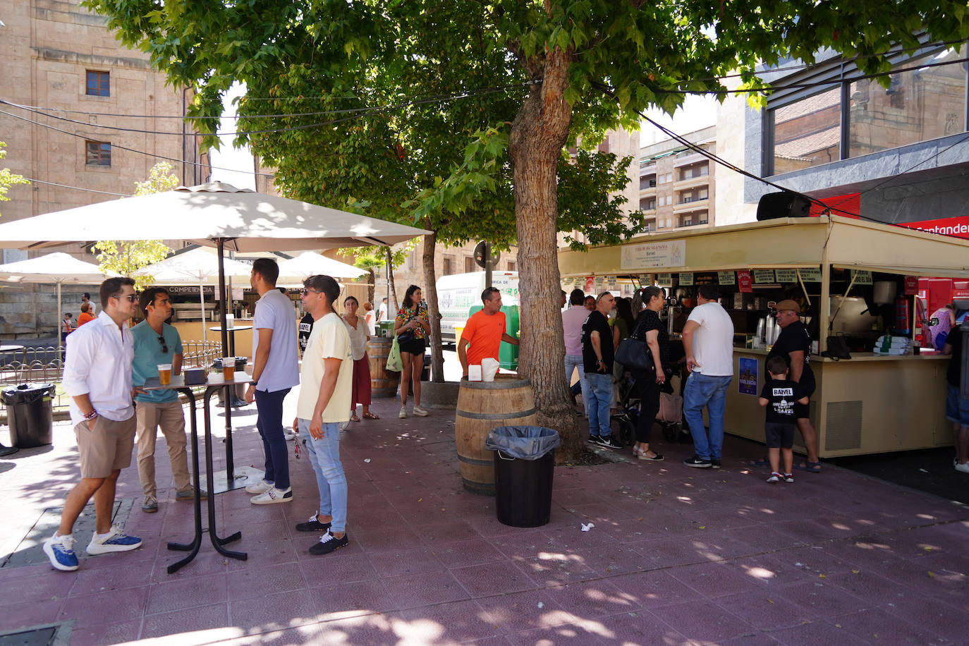 Gran ambiente en el inicio anticipado de la Feria de Día en Salamanca