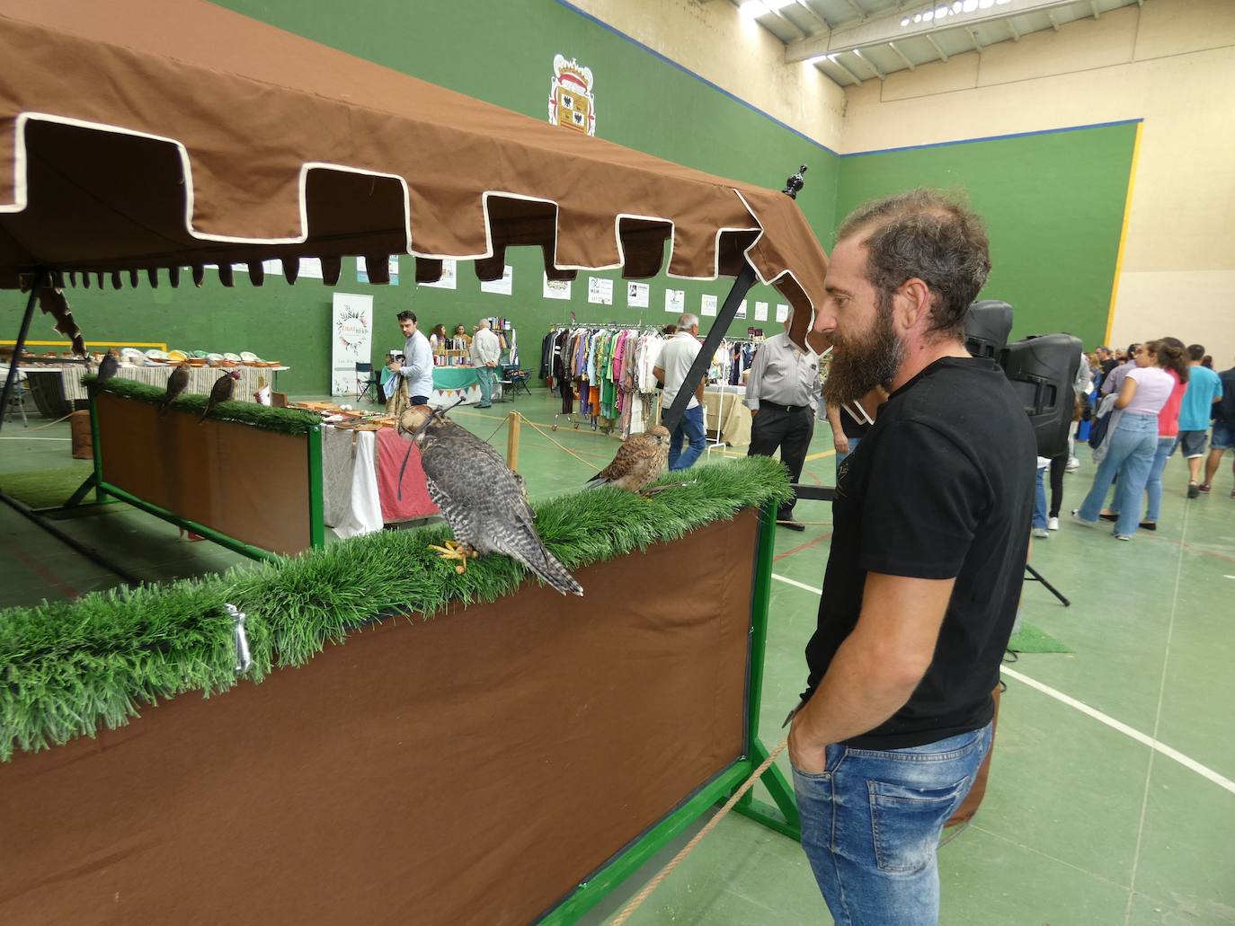 Multitudinaria primera feria Villa Aurea de Villoria