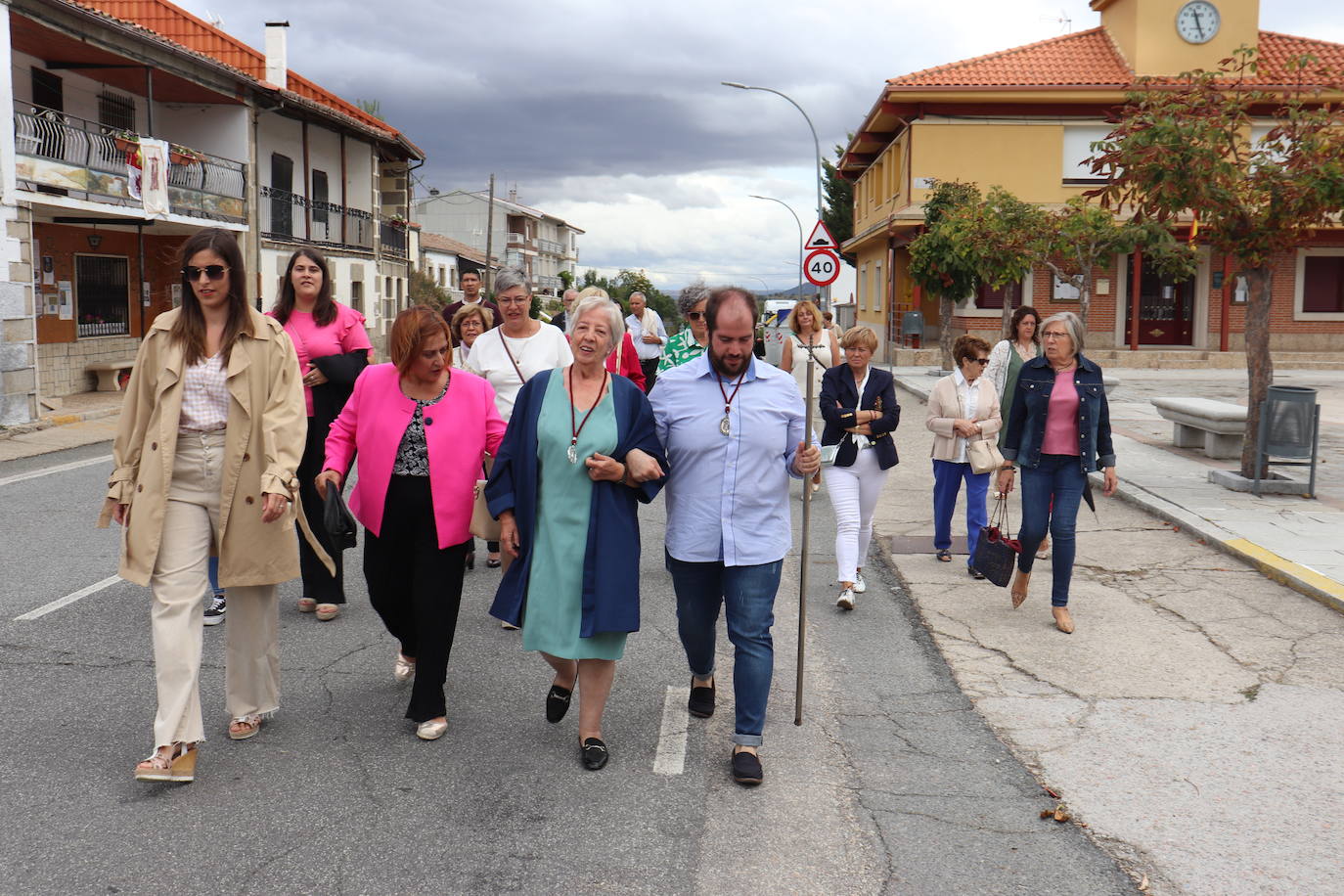 Sorihuela marca la cuenta atrás de sus fiestas con la subida a la iglesia del Cristo de Valvanera