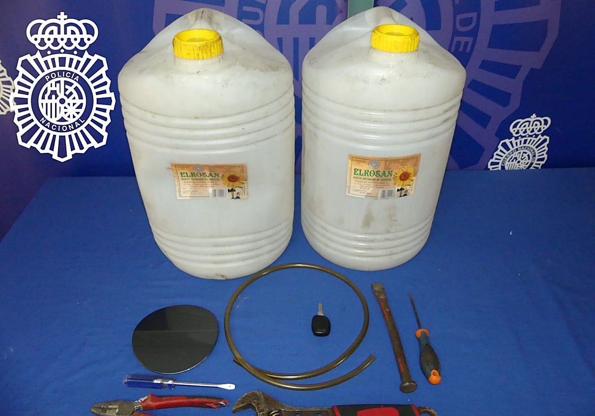 Material intervenido en la operación policial.