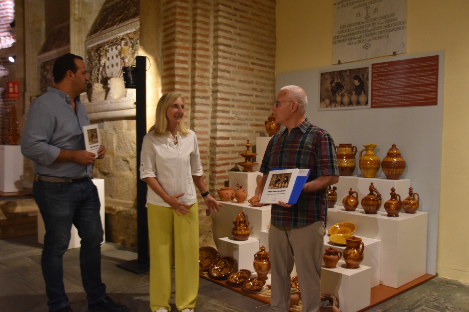 Alba de Tormes edita un catálogo en honor al alfarero local Felipe Pérez