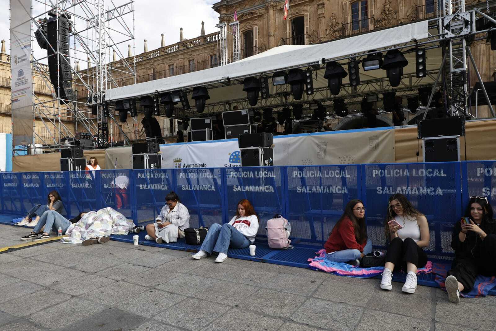 Todo por Vanesa Martín: incluso dormir en la Plaza Mayor