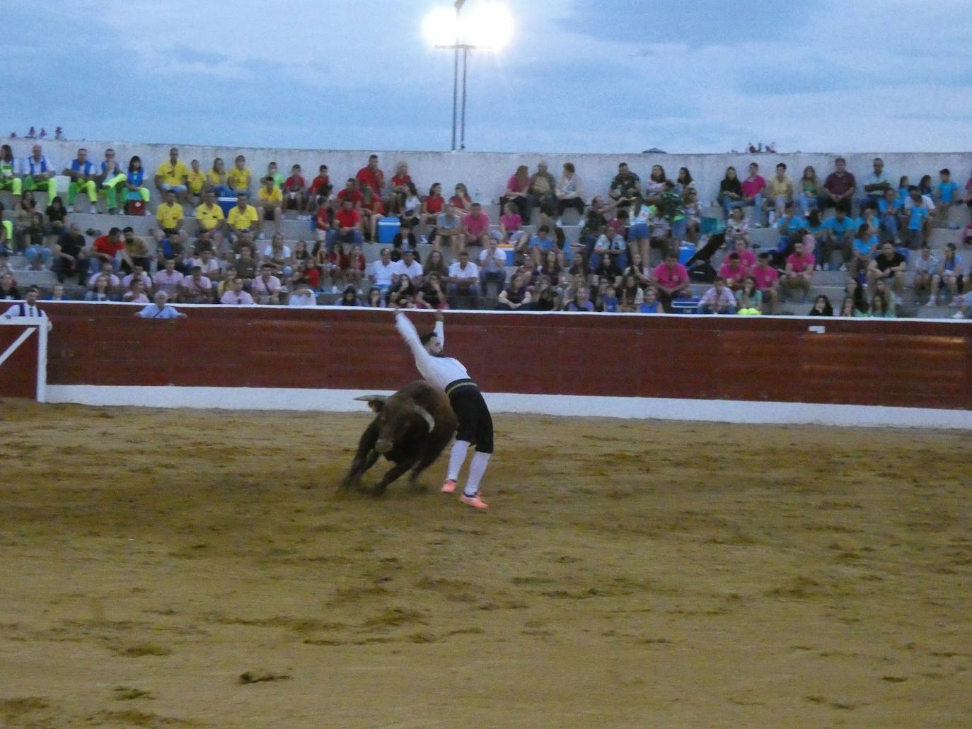 Tarde de riesgo y valentía en el concurso de recortes de Villoria