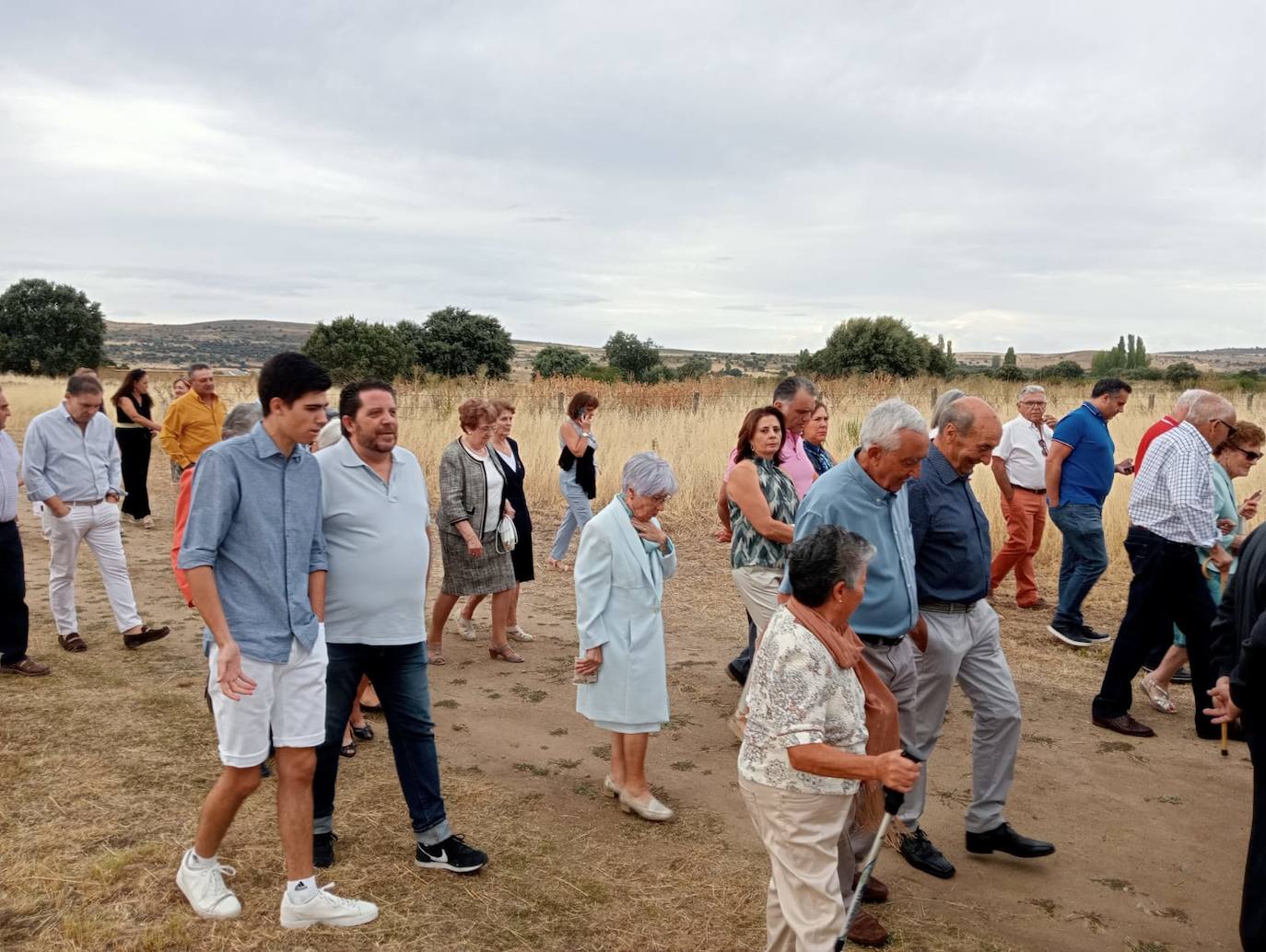 Los fieles de Gallegos de Solmirón honran a la Virgen de Gracia Carrero