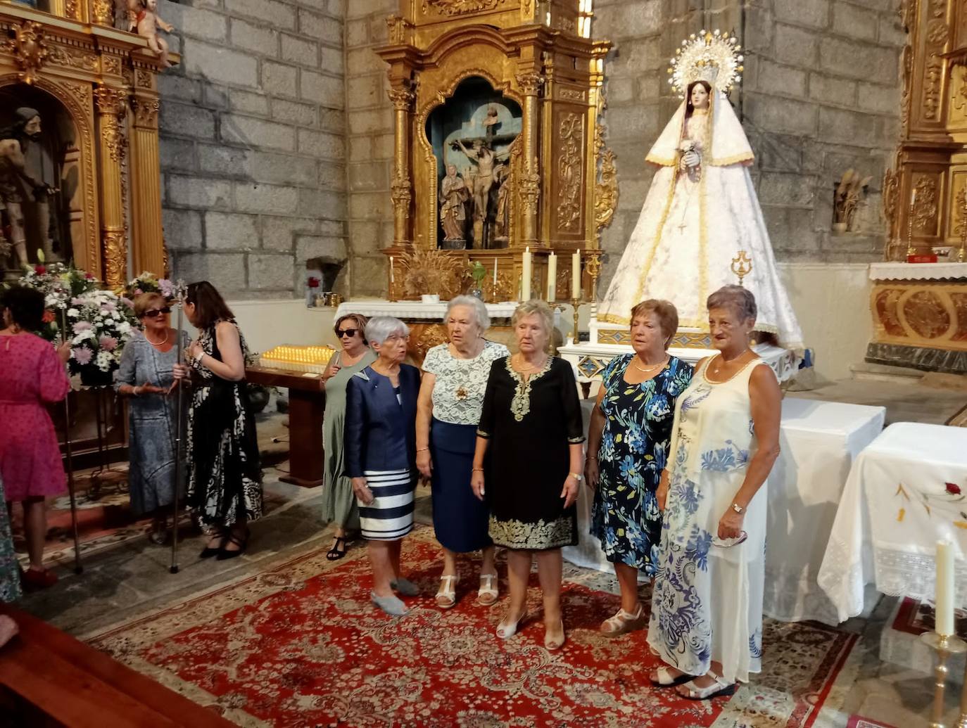 Gallegos de Solmirón no falla a la Virgen de Gracia Carrero