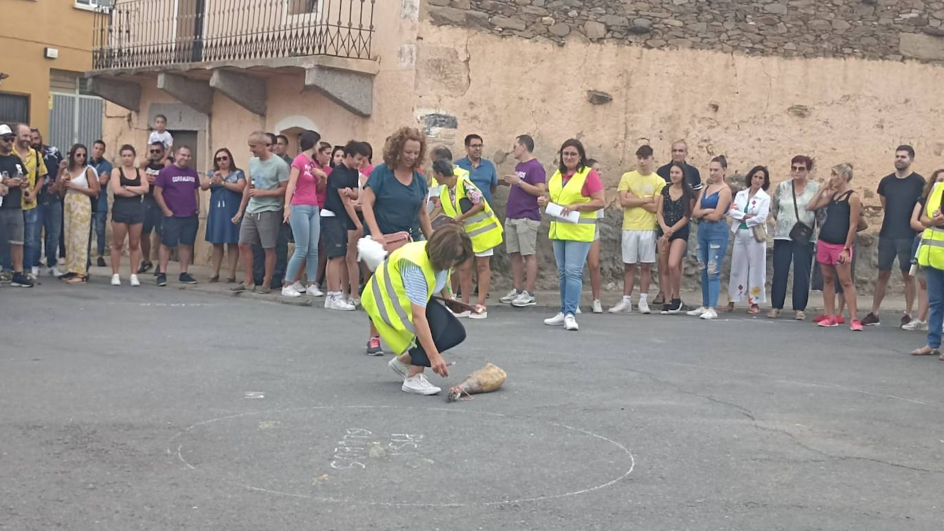 Sones de tradición para honrar a la Virgen en Cespedosa de Tormes