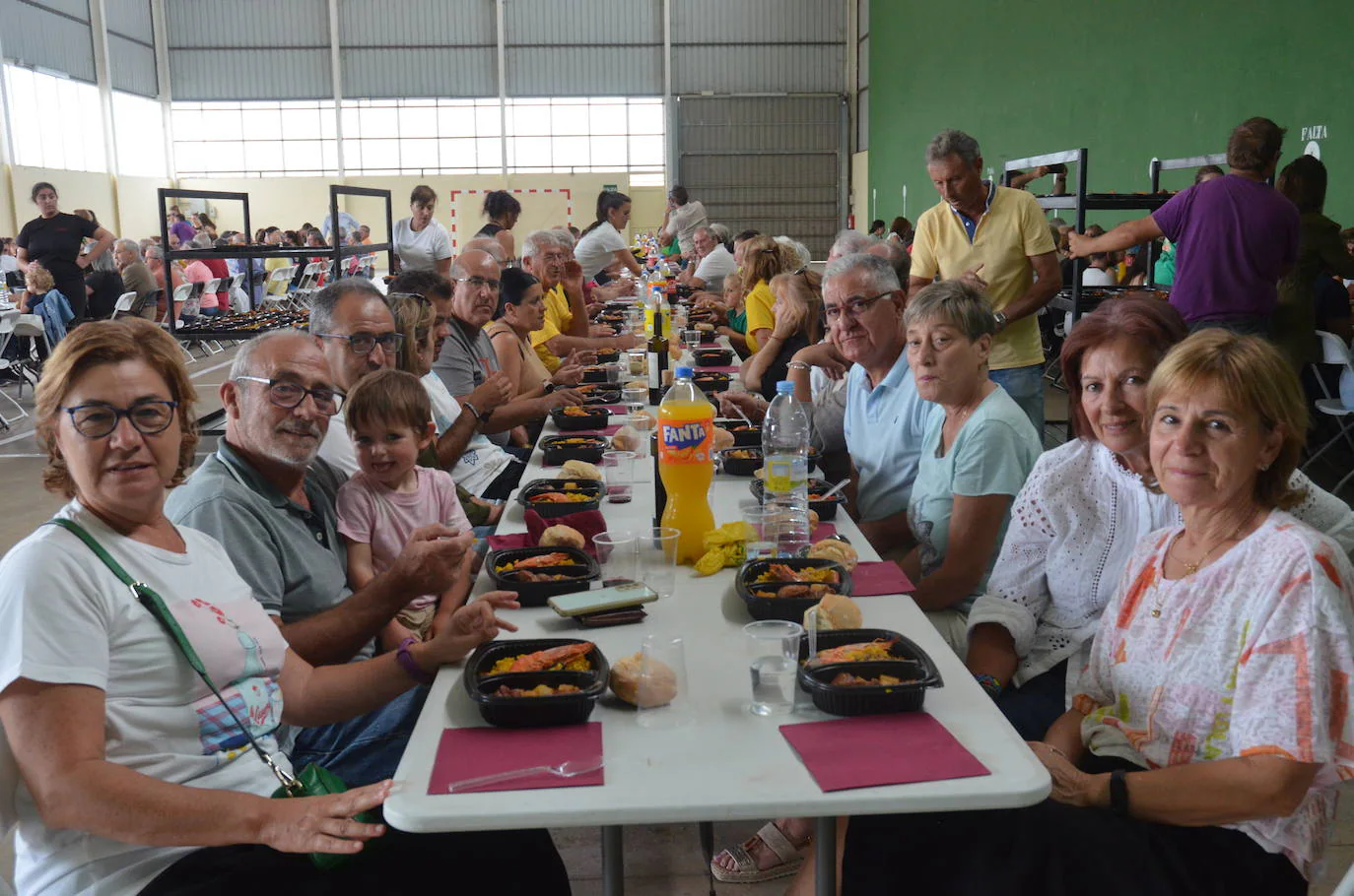 Opípara comida para rematar las fiestas en Villaseco de los Reyes