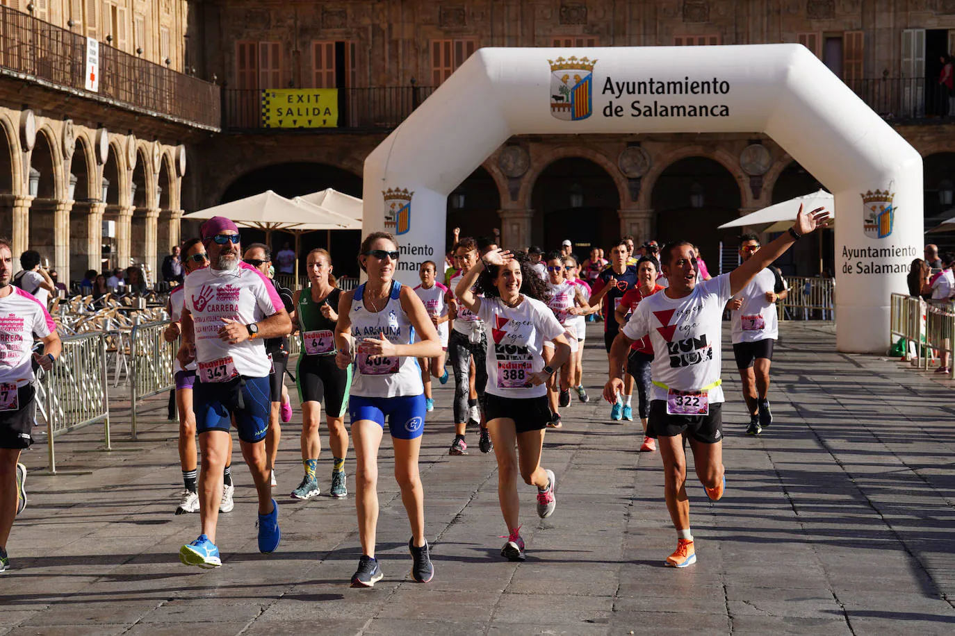 Las mejores imágenes de la Carrera contra la Violencia de Género