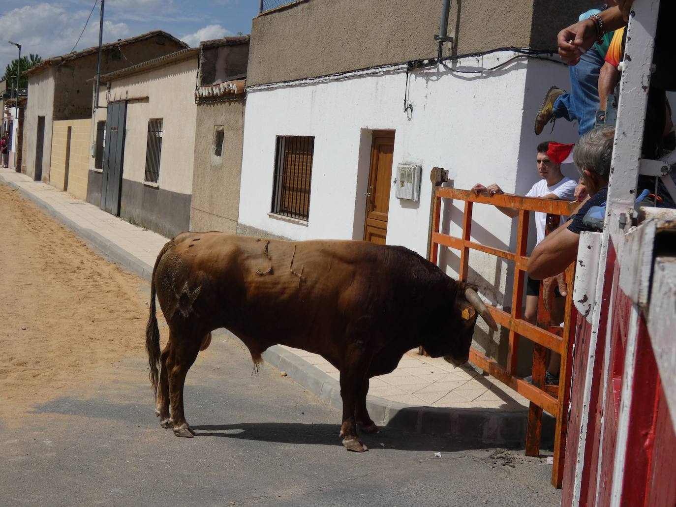 Los toros del cajón y la merienda de la vaca rematan las fiestas de Villoria