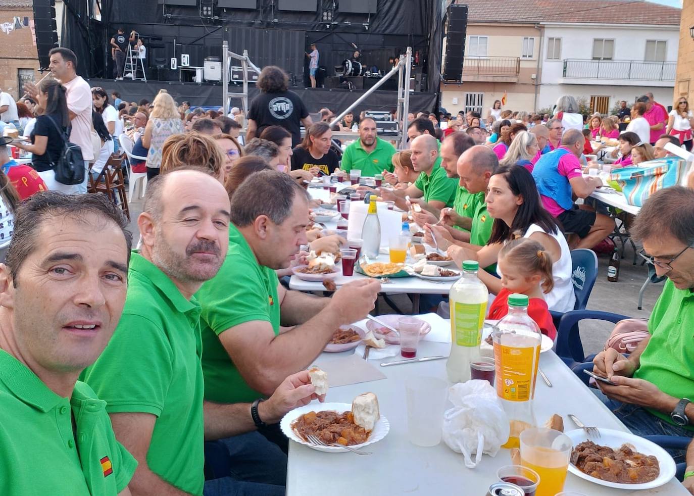 Los toros del cajón y la merienda de la vaca rematan las fiestas de Villoria