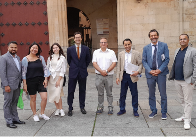 La USAL abrirá dos Escuelas de la Lengua Española en Emiratos Árabes