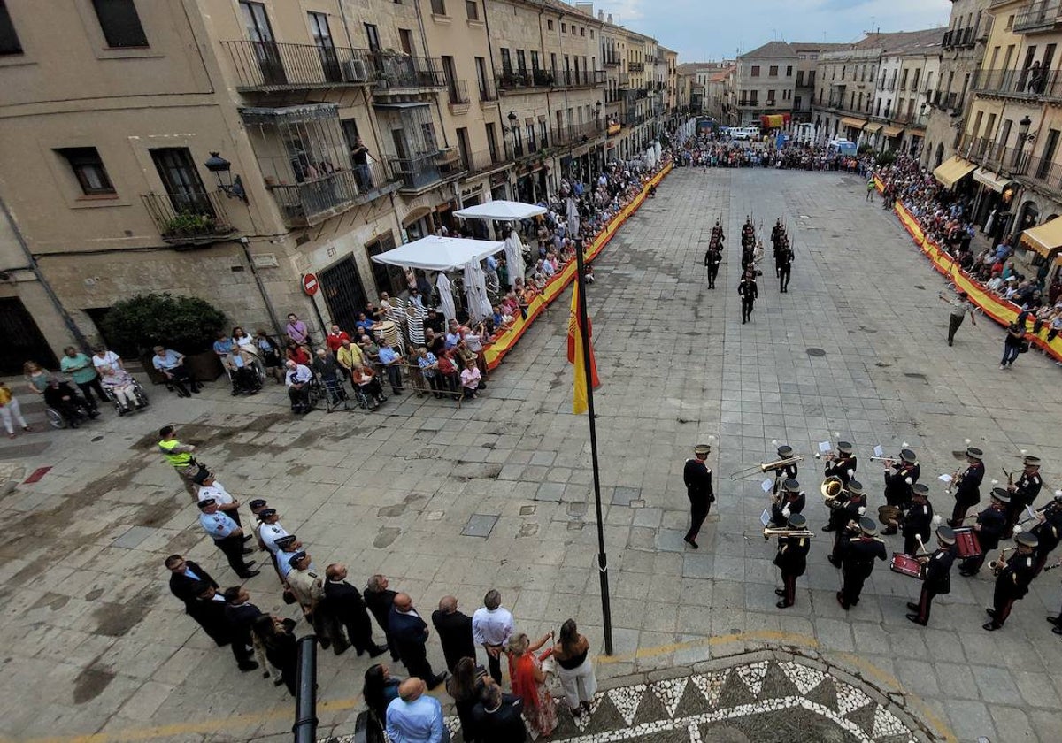 Vivas al Rey en la Plaza Mayor de Ciudad Rodrigo