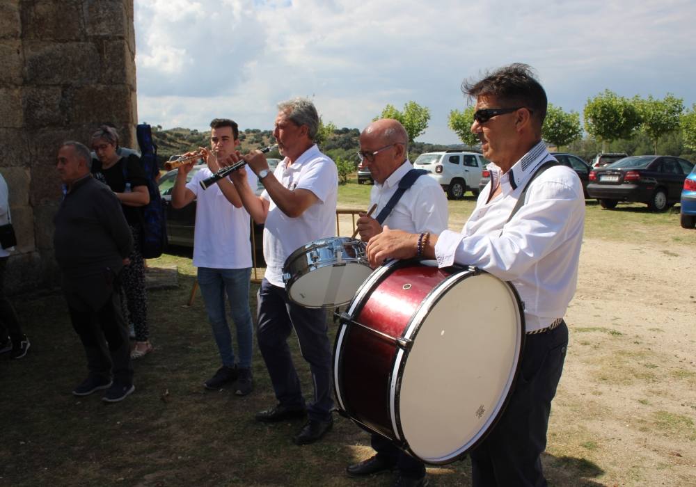 Alaraz celebra su fiesta en honor al Santo Cristo del Monte