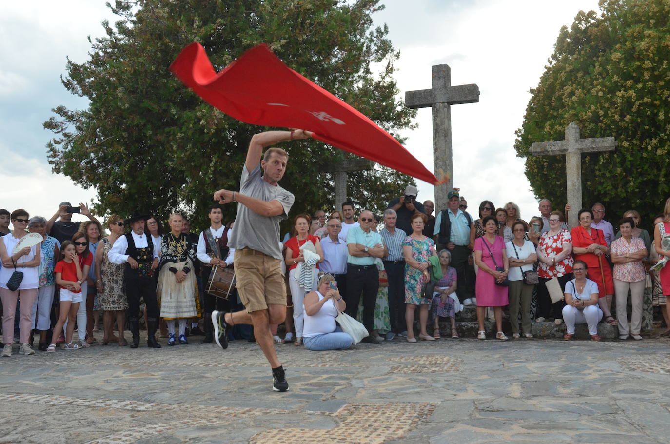 Ofrendas de destreza al Cristo de las Mercedes en Barruecopardo