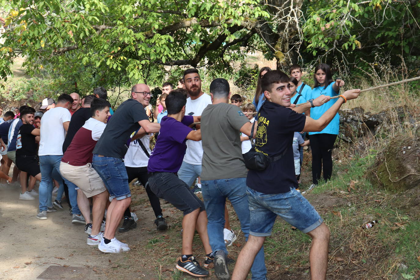 San Esteban de la Sierra vibra con la fiesta