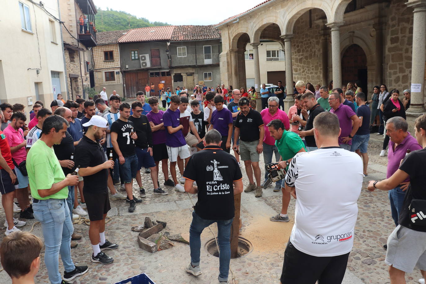 San Esteban de la Sierra vibra con la fiesta