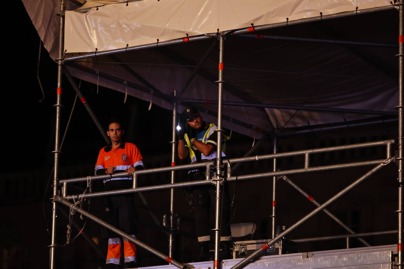 El electrolatino de Juan Magán llena la Plaza Mayor