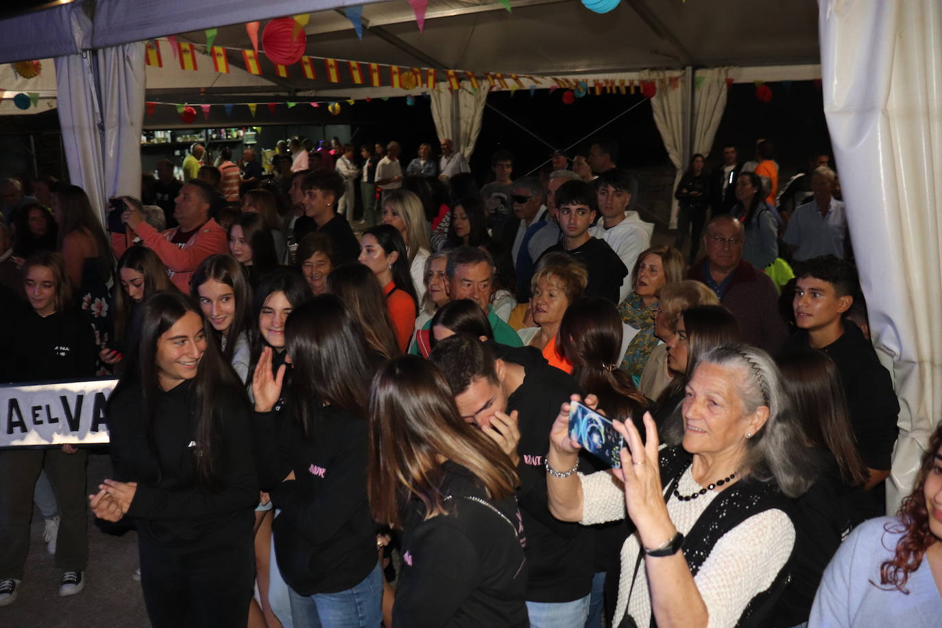 Valdefuentes de Sangusín abre sus fiestas de la Virgen del Carrascal