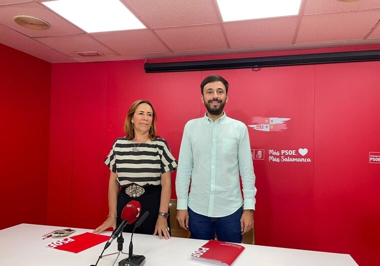 El secretario de Política Institucional del PSOE de Salamanca, Fran Díaz, y la procuradora Rosa Rubio, antes de la rueda de prensa ofrecida en la mañana de este viernes.