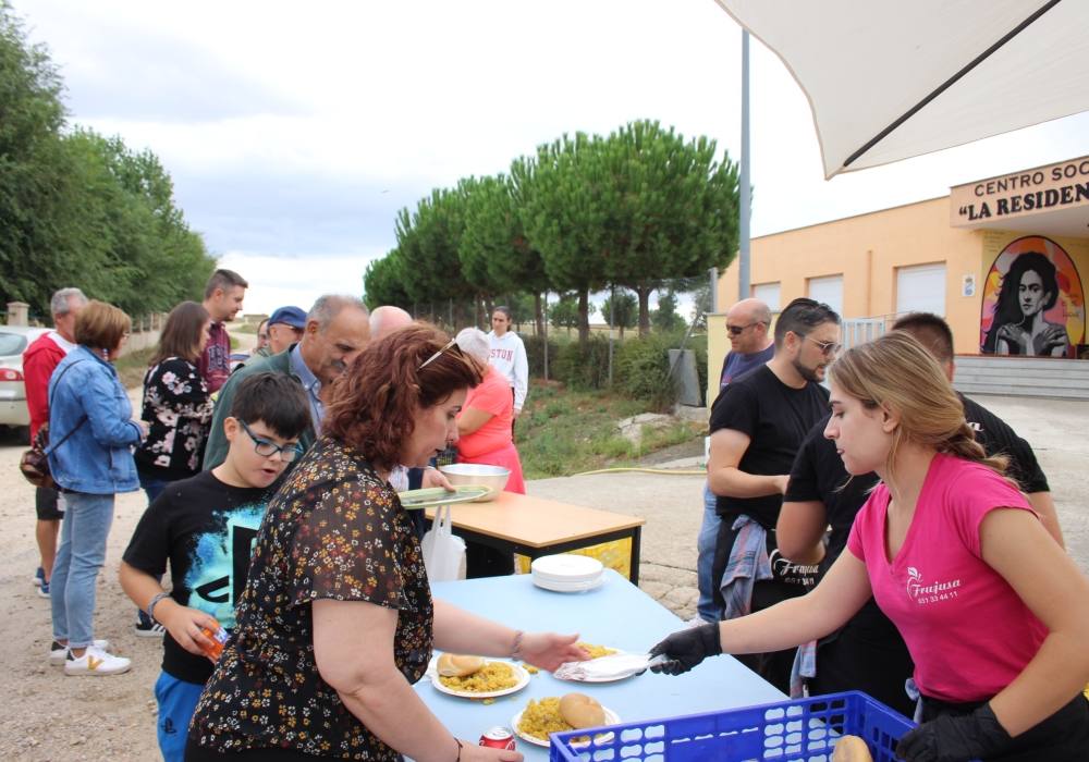 Bóveda del Río Almar reta al cielo y disfruta de su paella a la intemperie