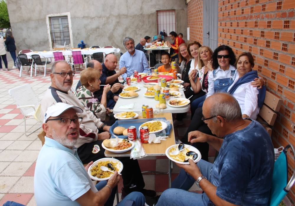 Bóveda del Río Almar reta al cielo y disfruta de su paella a la intemperie