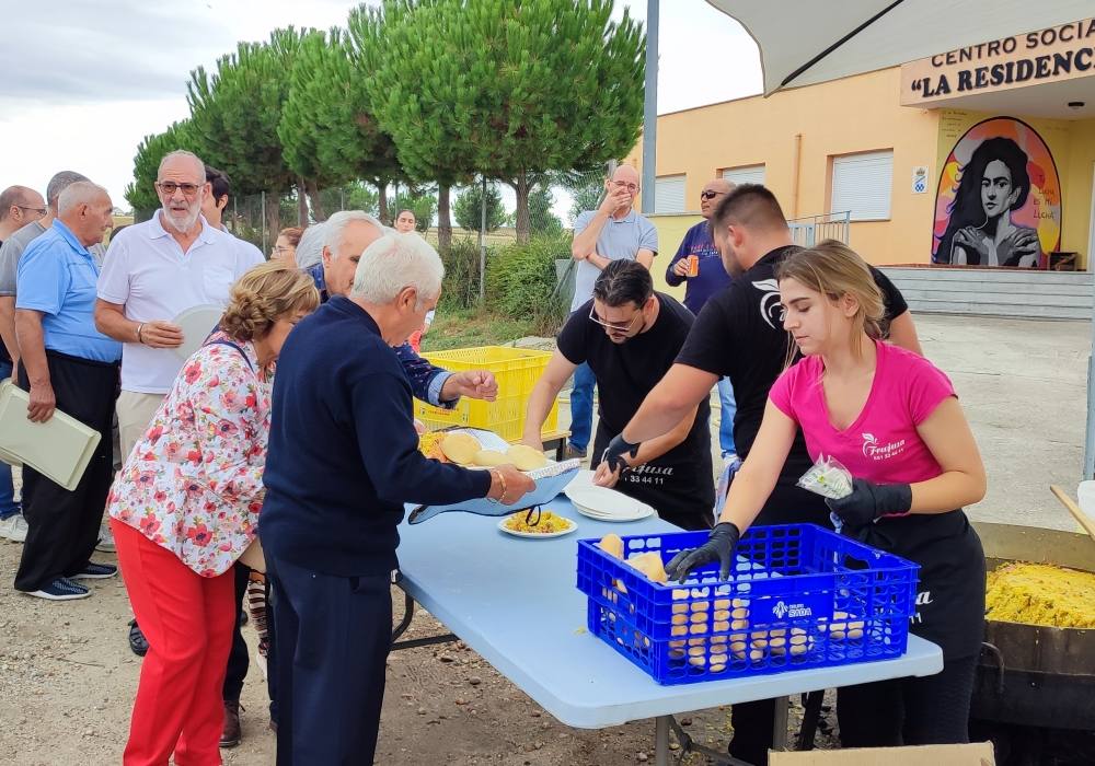 Bóveda del Río Almar reta al cielo y disfruta de su paella a la intemperie