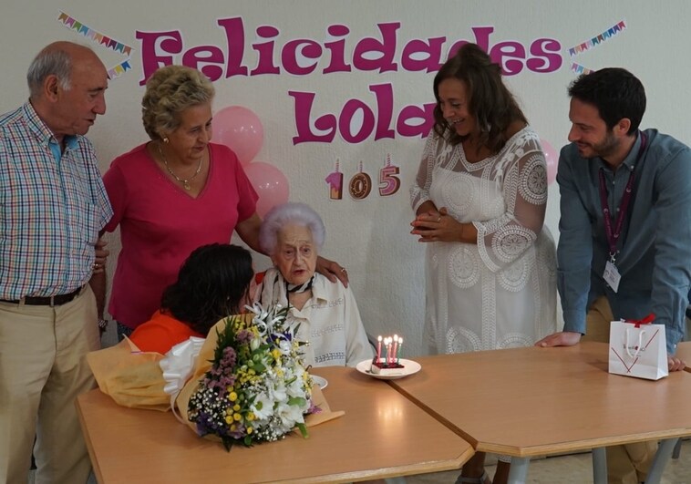 Lola González cumple 105 años en Santa Marta