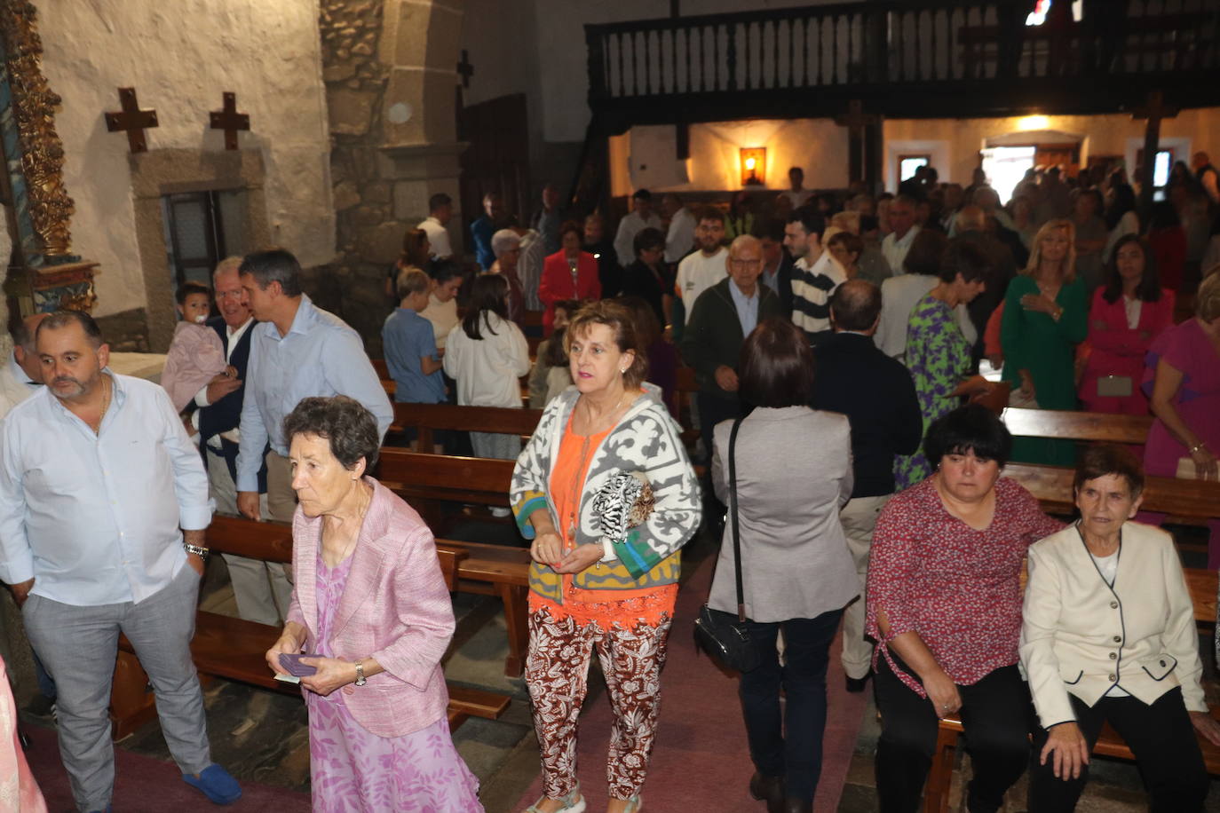 Valdelacasa sigue su fiesta pese a la lluvia