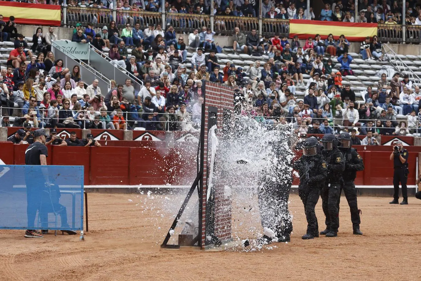 La Policía Nacional se luce en La Glorieta