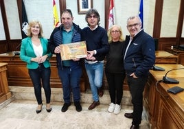 Purificación Pozo, Iñaki Aguado, Luis Francisco Martín, Maite Cascón y Manuel Sánchez, en la entrega del premio.