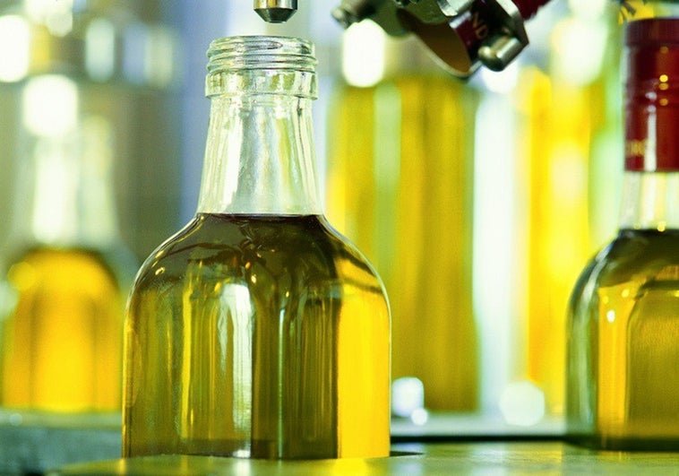 Juzgados por vender aceite de oliva etiquetado como virgen extra que tenía mezcla con girasol