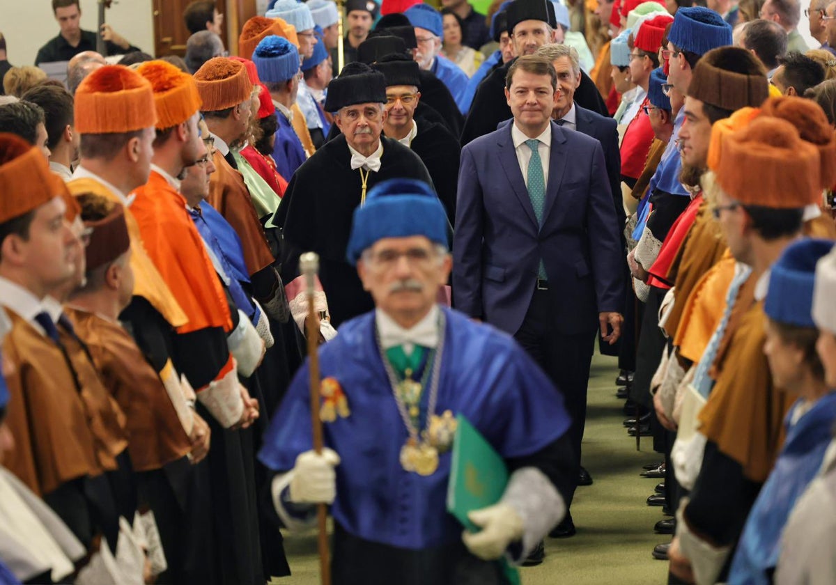 El presidente de la Junta de Catilla y León, Alfonso Fernández Mañueco, en la apertura del curso universitario en Burgos.