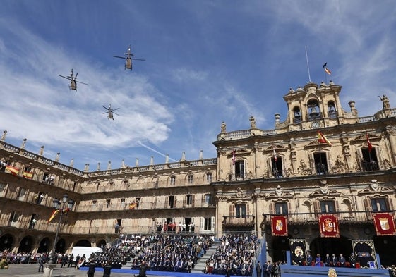 Las  imágenes del acto del Día de la Policía en la Plaza Mayor