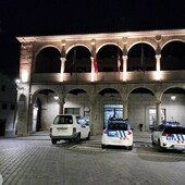 Imagen de esta misma noche del Ayuntamiento de Béjar.