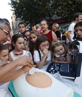 Imagen secundaria 2 - Éxito en &#039;La Noche Europea de los Investigadores&#039;