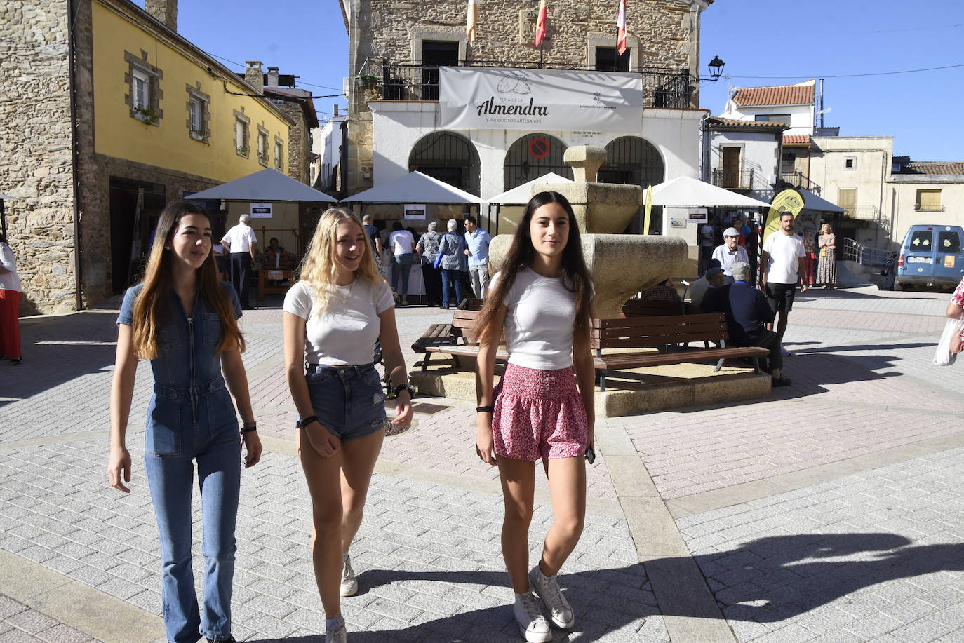 Remonta la Feria de la Almendra de Saucelle