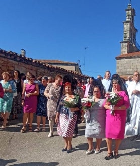 Imagen secundaria 2 - Celebración de la Virgen del Rosario en Cabeza del Caballo