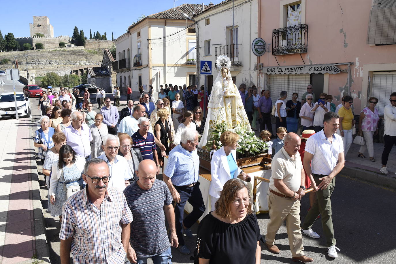 Homenaje a «Quini» en la festividad de la Virgen del Rosario de Miróbriga