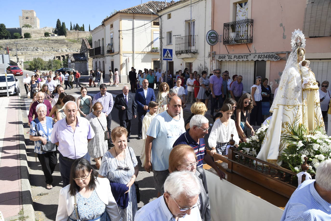 Homenaje a «Quini» en la festividad de la Virgen del Rosario de Miróbriga