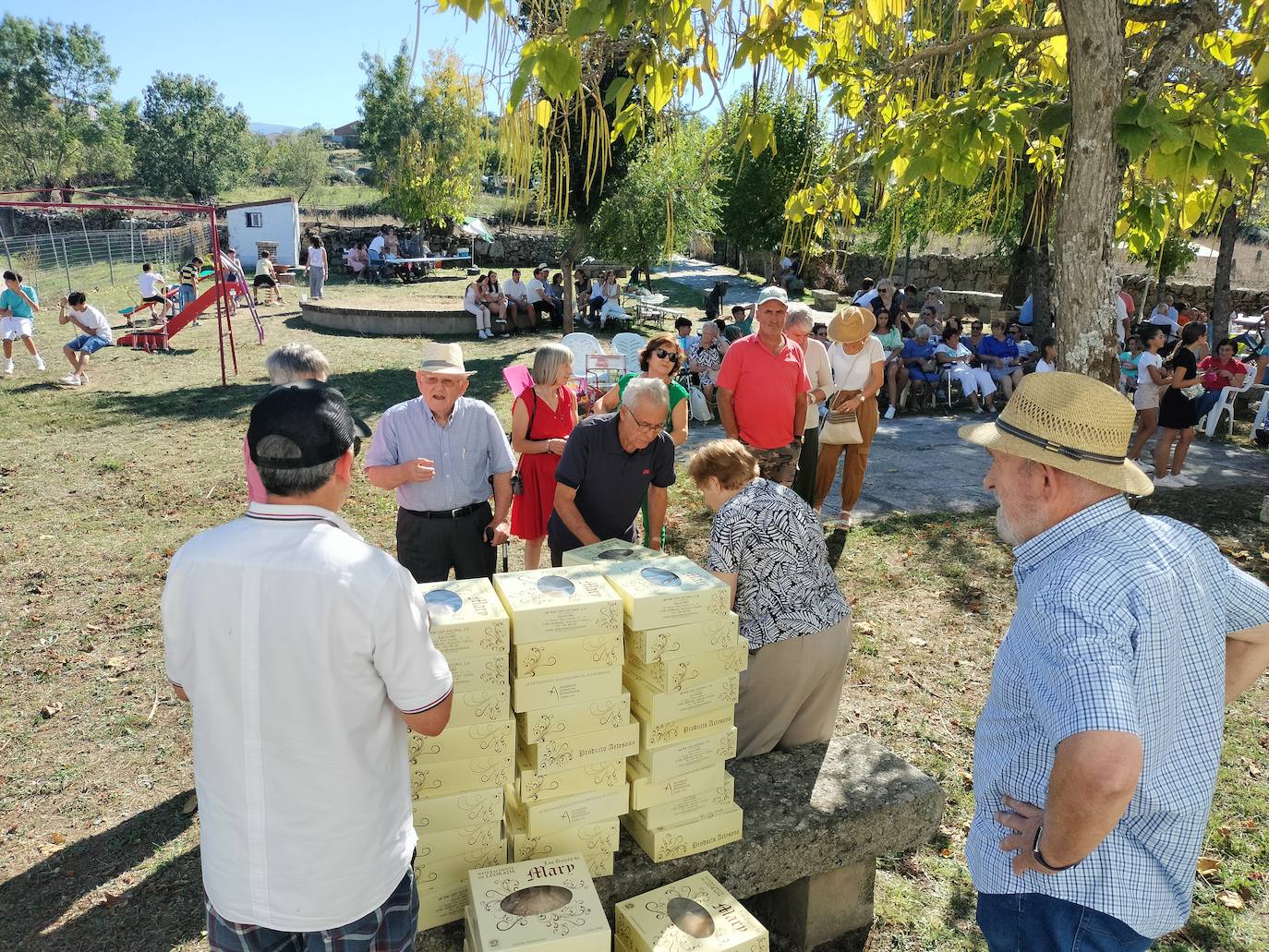 Ledrada mantiene viva su devoción a la Virgen de la Yedra