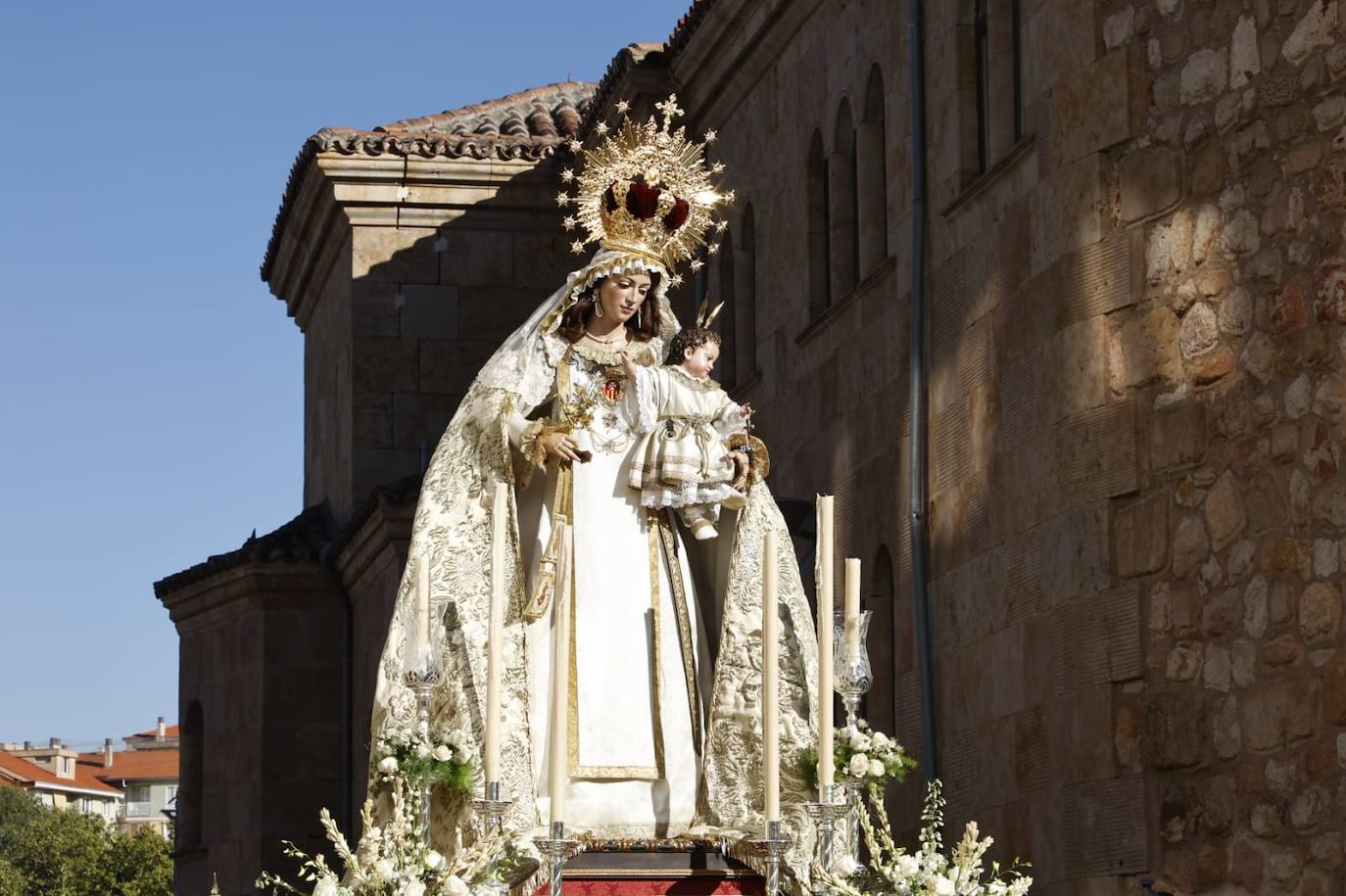 La Virgen que sale a la calle 60 años después