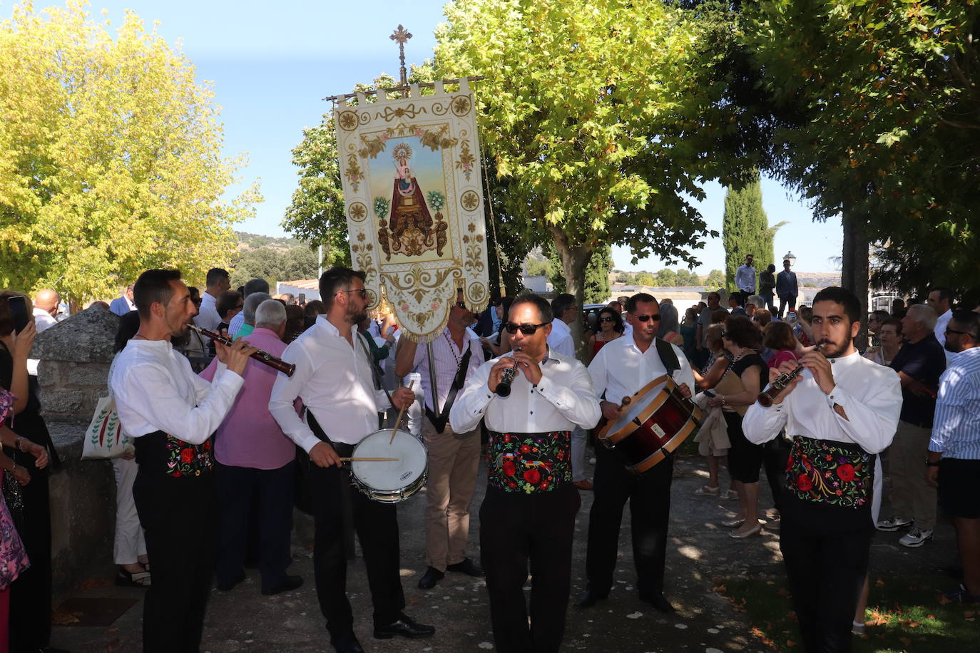 Santibáñez de Béjar se rinde ante la Virgen de Valparaíso