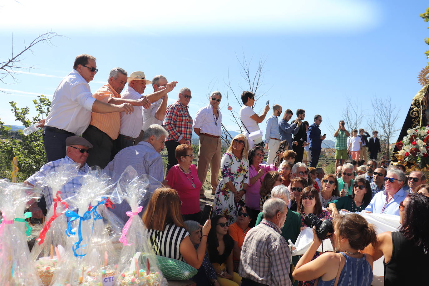 Santibáñez de Béjar se rinde ante la Virgen de Valparaíso