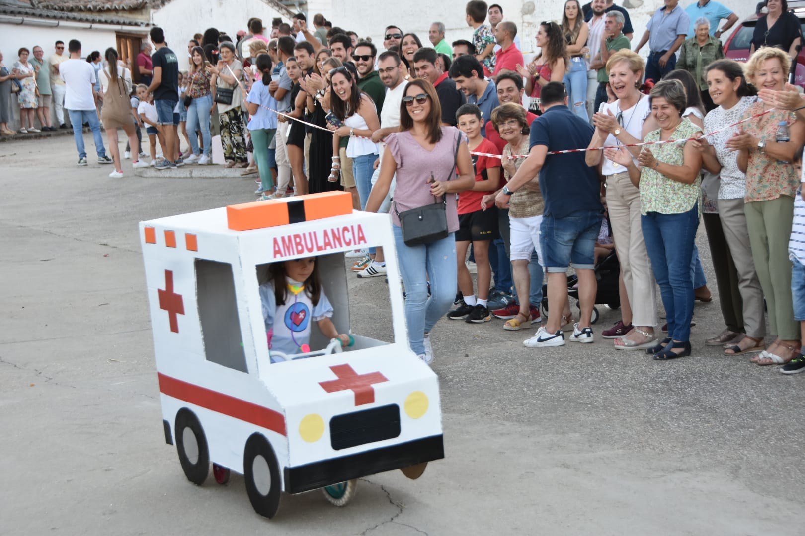 Jenni, Rubiales y un váter, en los &#039;Autos locos&#039; de Aldehuela