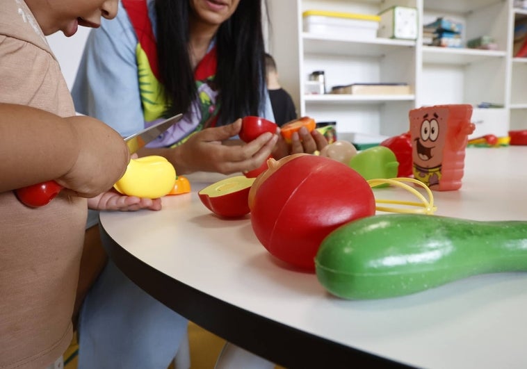 1.660 profesores y monitores despedidos en verano y reincorporados en septiembre