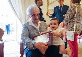 Homenaje a los centenarios que han contribuido al desarrollo de Salamanca